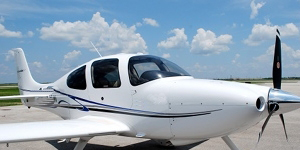 Cirrus SR-22 piston for Nantucket charter