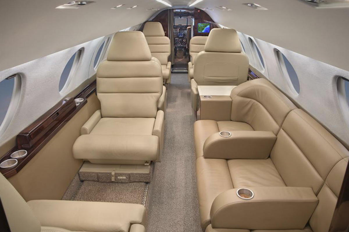 Falcon 20 cabin for Nantucket charter